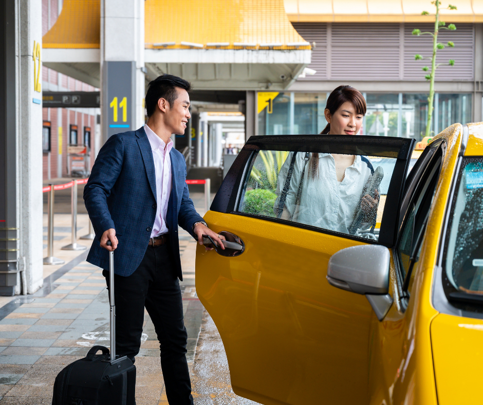 Taxi đường dài tuyến sân bay: Giải pháp di chuyển liên tỉnh 2 xe noi bai ha noi 2
